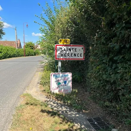 Au Bon Accueil Therence Casa vacanze Sainte-Thérence